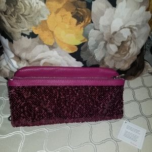 NWT Thirty One Clutch/Travel Pouch